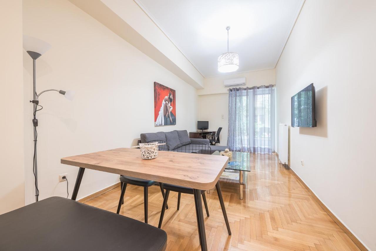 Elegant Home In Quiet Street By Cloudkeys Athena Bagian luar foto